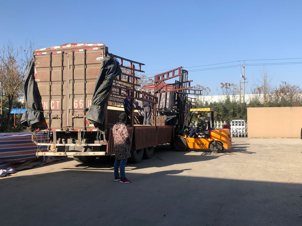 鹽城公交站臺(tái)發(fā)貨圖 鹽城公交站臺(tái)發(fā)貨圖